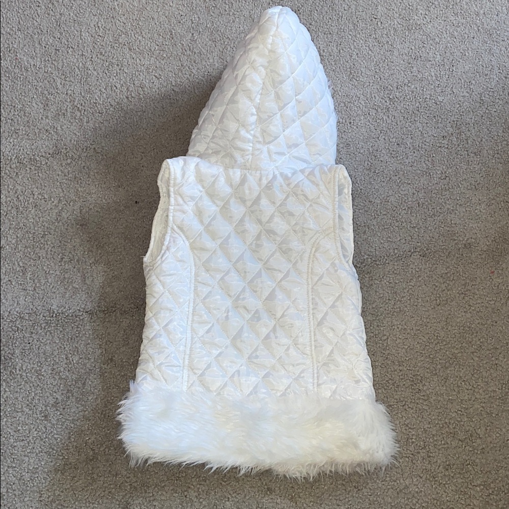 Vest - Picture 3 of 4